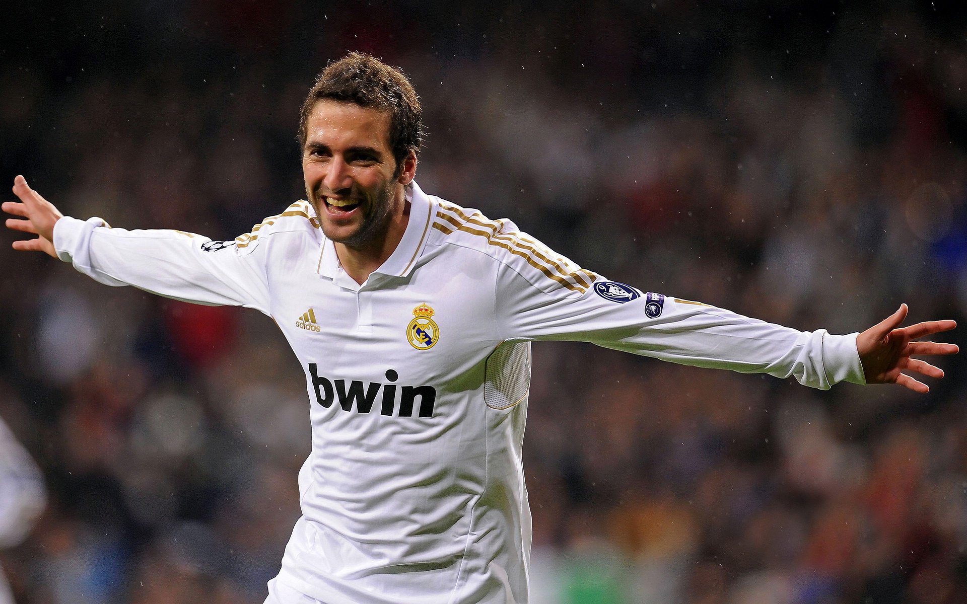 kaiyun开云·官方网站-亚冠联赛中国青年队战胜 球迷现场气氛热烈，青年队打亚冠